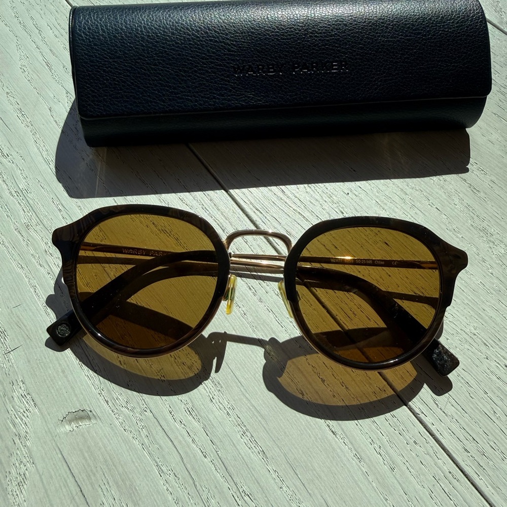 Warby Parker Wyatt Round Sunglasses with Brown Lenses